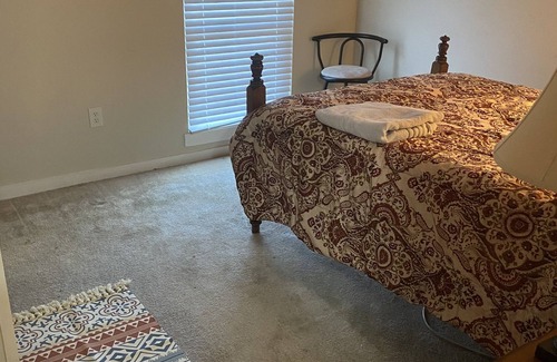 North Chesterfield Condo | Room in a Cozy Condo