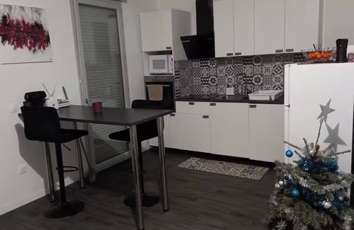 Villepinte Apartment | Room in a shared apartment