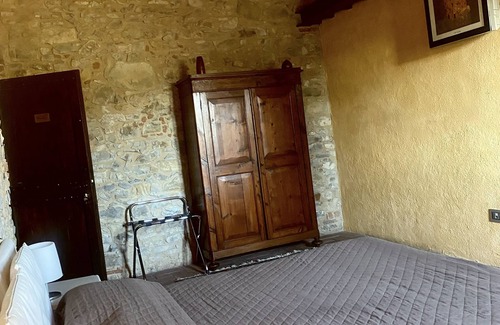 Santa Cristina a Mezzana Bed & Breakfast | Room in B&B - Agriturismo Sottotono, Nature and Relax
