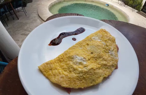 Mario Villanueva Madrid Bed & Breakfast | Room in front of the pool + Breakfast -Bacalar
