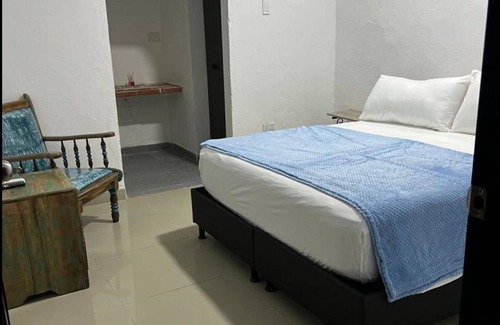 Torices Cabin | "room in Lodge - Cozy Tr-a3d Room Complete With Private Bathroom, Pool and Wifi"