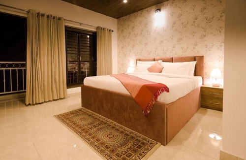 Landour House | Room in Lodge - Oakwood 301 - Elegant Private Room With Balcony at Landour, Mussoorie