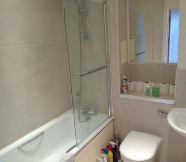 Stratford and New Town House | Room in Luxurious Penthouse Apartment