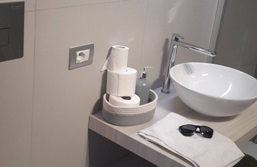 Acqualoreto Apartment | Room in newly renovated apartment with TV wifi coffe and tea