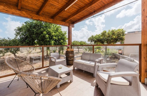 Rilievo Apartment | Room 'Lanterna' with Mountain View, Wi-Fi, and Air Conditioning