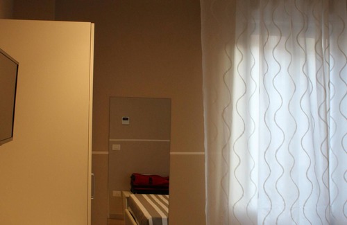 Corigliano Calabro House | Room-narciso - Stanza Matrimoniale - B&b