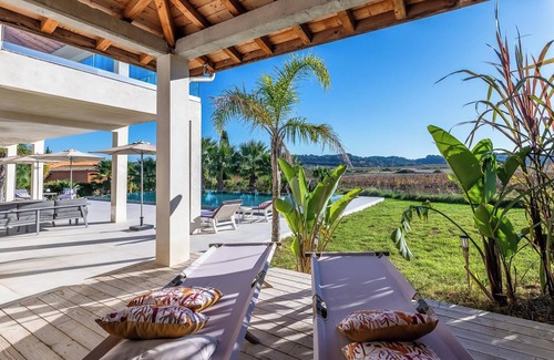 Plaissan Bed & Breakfast | Room n°4 in Villa SCL - Heated pool - SPA Jacuzzi