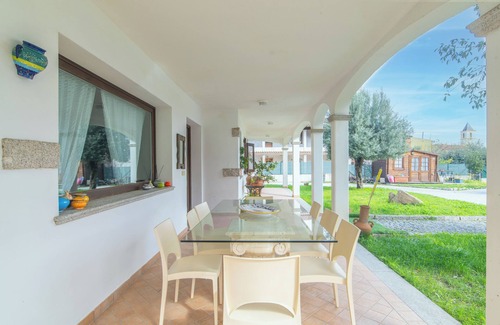 Torpe Apartment | Room 'Perla' with Shared Pool, Wi-Fi and Air Conditioning