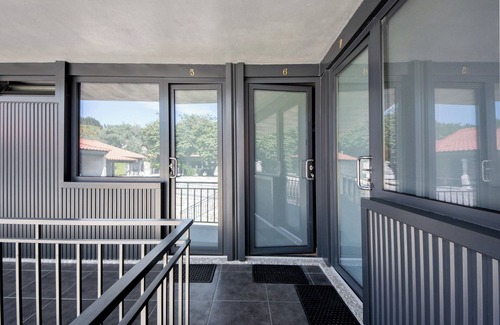 Rossas Apartment | Room 'Quarto 6' with Mountain View, Wi-Fi and Air Conditioning