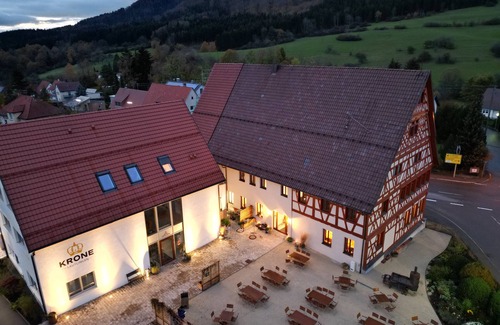 Lautlingen Apartment | Room 'Rosa' with Shared Terrace and Wi-Fi