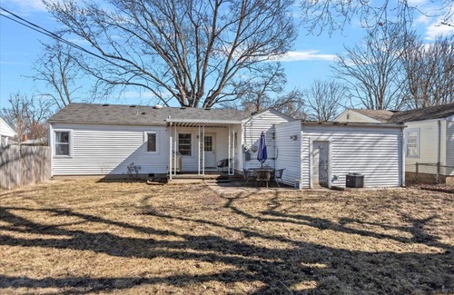 Springfield House | Room to Bloom, Upscale Home - Laundry Garage Yard