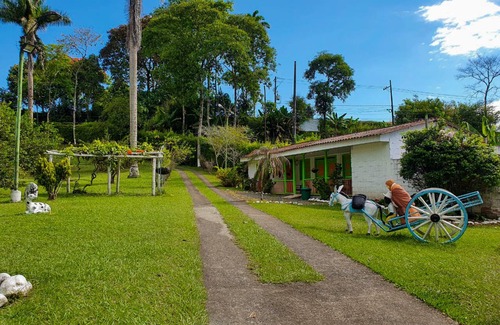 Pereira House | Room with 2 double beds Number 2