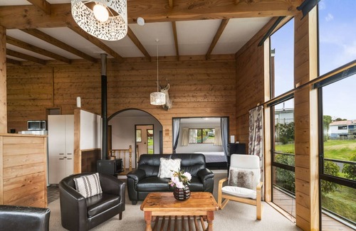 Omori House | Room with a View - Omori Holiday Home
