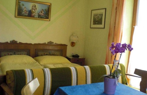 Buch in Tirol Apartment | Room with breakfast (2) - Haus Pfandler