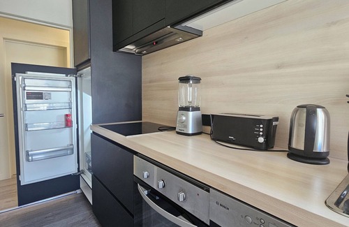 St. Macharius Apartment | Room with bunk bed (3)