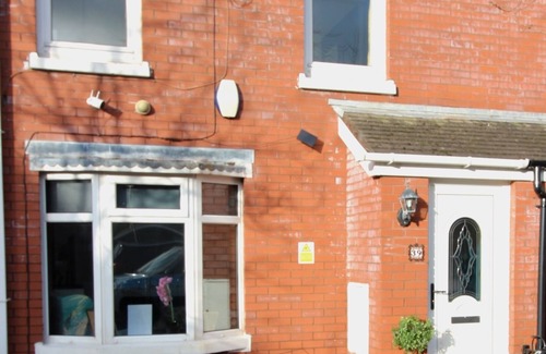 Belfast House | Room with Comfortable Beds