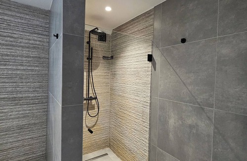 Kunstenkwartier Apartment | Room with double bed (4)