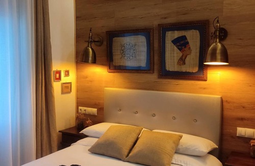 Les Roquetes Apartment | ROOM WITH PRIVATE BATHROOM 1