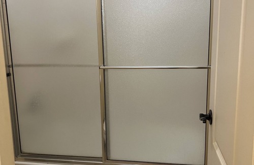 Edinburg House | Room with private entrance. own bathroom, 2 miles from The UTRGV