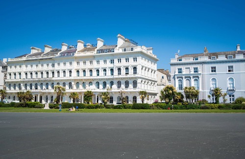 Plymouth Cottage | Roomapart 1b, 1 Elliot Terrace - sleeps 4 guests in 1 bedroom