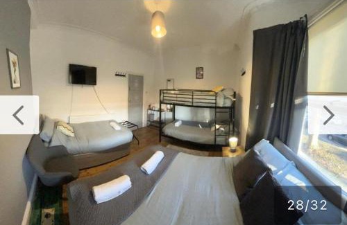 Anfield House | Rooms Anfield- 5 mins from LFC