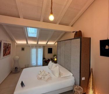 Reggio nell'Emilia House | ROOMS,REGGIO AFFITTACAMERE con Bagno Privato, TV, Clima , Wi-Fi