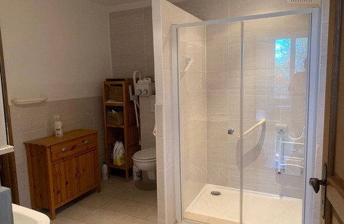 Saint-Andre-de-la-Roche Bed & Breakfast | ROOMS WITH KITCHEN and S'of BDANS VILLA IN QUIET NEAR NICE