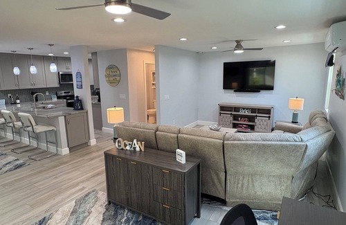 Carlsbad Condo | Roomy 2-bedroom condo, close to beach and Carlsbad Village