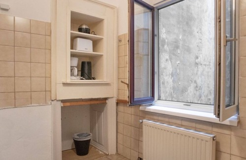 Wahring Apartment | Roomy 2BR Apt. Near AKH -Perfect for Longstays