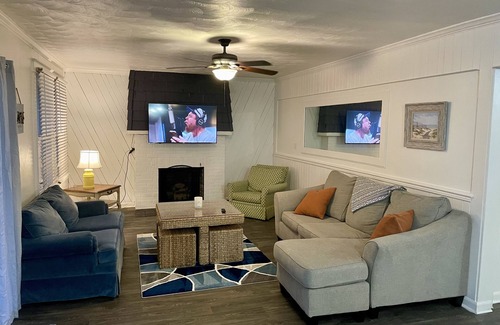 Cottage Line Apartment | Roomy Beachfront Apartment! Game room, big deck, 2 bed/2 bath!