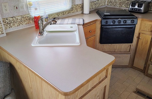 Littlefield House | Roomy Bear Cave RV in the Desert in Marvelous Scenic, Arizonan