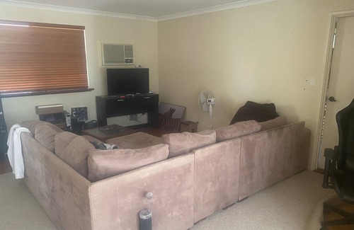 Mosman Park Apartment | roomy granny flat available for four weeks from june 12