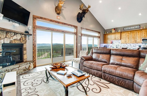 Sweetwater House | Roomy mountain & lake view home with large deck, fireplace, & W/D - dog-friendly