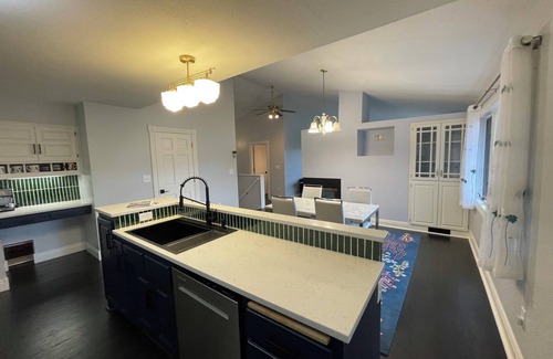 East Bethel House | Roomy private country retreat - pet and kid friendly