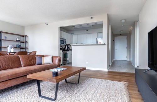 Rush and Division Apartment | Roomy River North 2BR w/Gym, Deck & Pool, walk to Mag Mile, by Blueground
