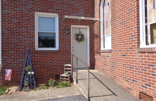 Ronda Apartment | Roomy Studio Apartment Attached to Historic Country Church in the Yadkin Valley