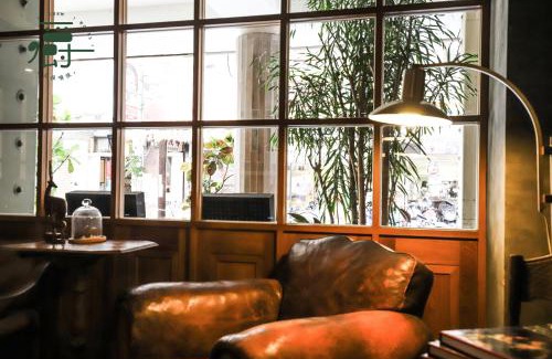 West Central District Hotel | Roots Chew Hotel