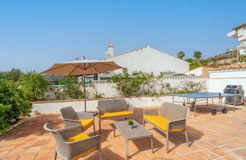 Vinuela Villa | Rosa