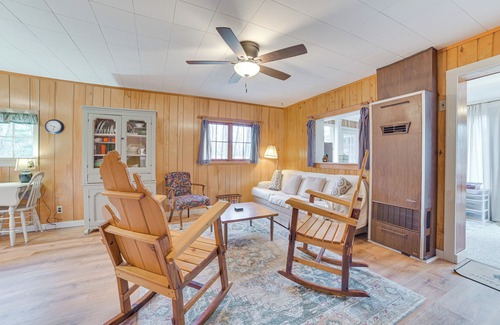 Higgins Lake Cabin | Roscommon Cabin < Half-Mi to Higgins Lake!