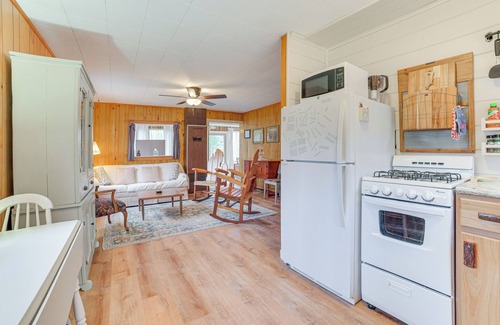 Higgins Lake Cabin | Roscommon Cabin < Half-Mi to Higgins Lake!