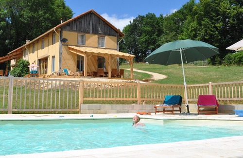 Saint-Pompont House | * Rose Barn * Dordogne. Child Friendly Holidays. Heated Pool. Gite.