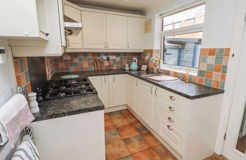 Morpeth Cottage | ROSE BRIAR COTTAGE, pet friendly, country holiday cottage in Morpeth