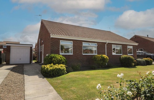 Ruswarp Cottage | Rose Bungalow