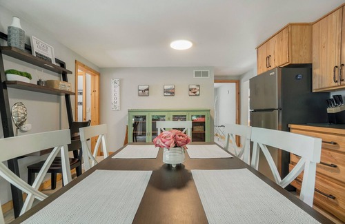 Boyne Falls House | Rose Cottage - 1 of 2 Cottages on Property - Near Boyne Mountain Trail!