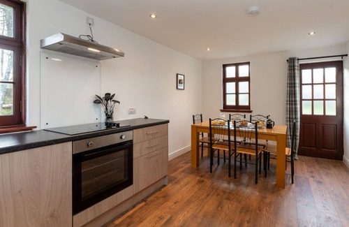 Inverarnie House | Rose Cottage by Interhome