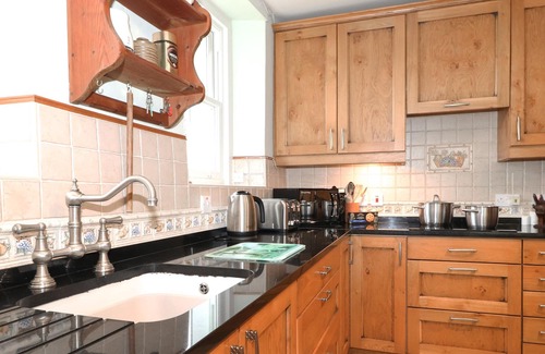 Threlkeld Cottage | ROSE COTTAGE, family friendly, character holiday cottage in Threlkeld