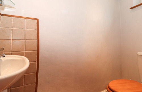 Threlkeld Cottage | ROSE COTTAGE, family friendly, character holiday cottage in Threlkeld