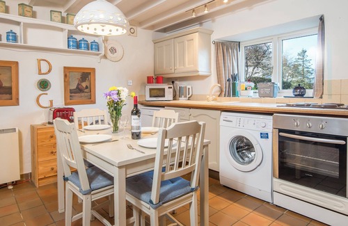 St Brides Cottage | Rose Cottage, Holiday Cottage Lochvane, Nr Solva, Sleeps 4, 2 bedrooms, bathrooms