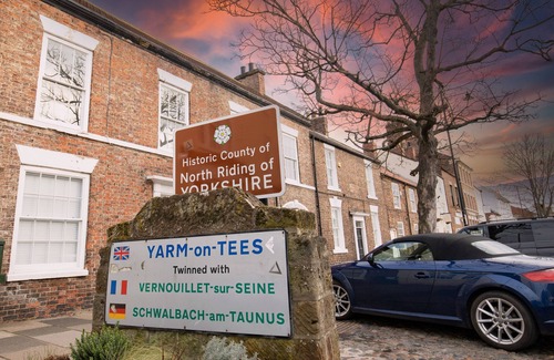 Yarm Cottage | Rose Cottage Yarm - Private cottage behind Yarm High Street