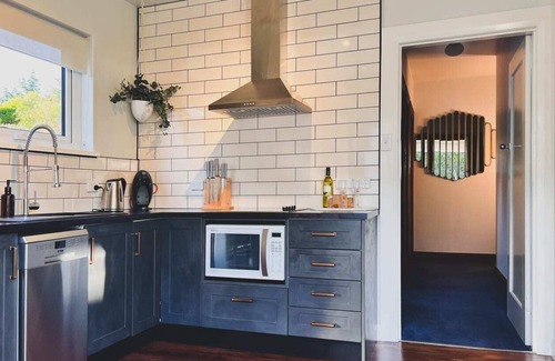 New Town Apartment | Rose Court "Aristone". Rest, Relax & Revitalize